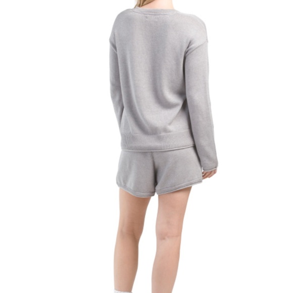 NWT LIFE IS GOOD 2pc Long Sleeve Pull Over Sweater And Shorts Sz L - Picture 2 of 11